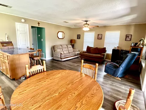 124 Plum Bluff Rd, Lucedale, MS 39452 photo 13