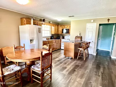 124 Plum Bluff Rd, Lucedale, MS 39452 photo 11