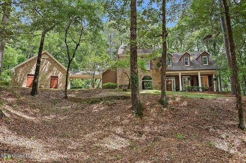 389 Dover Ln, Madison, MS 39110