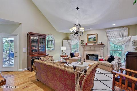 389 Dover Ln, Madison, MS 39110 photo 13