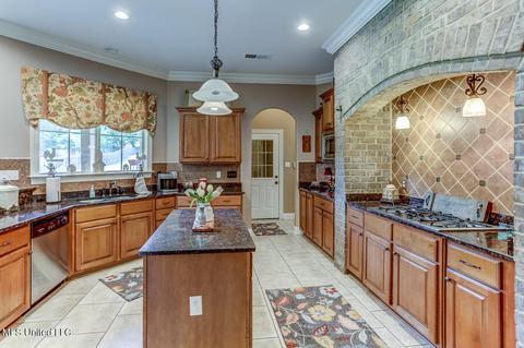 8610 Cameron St, Olive Branch, MS 38654 photo 18