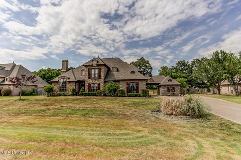 8610 Cameron St, Olive Branch, MS 38654 photo 3