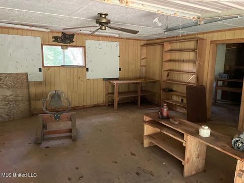 10120 Cr 834, Philadelphia, MS 39350