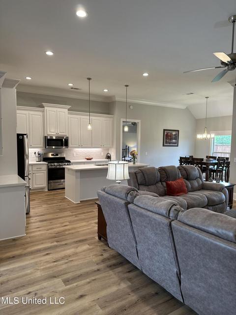 176 Glenwild Trl, Canton, MS 39046 photo 4
