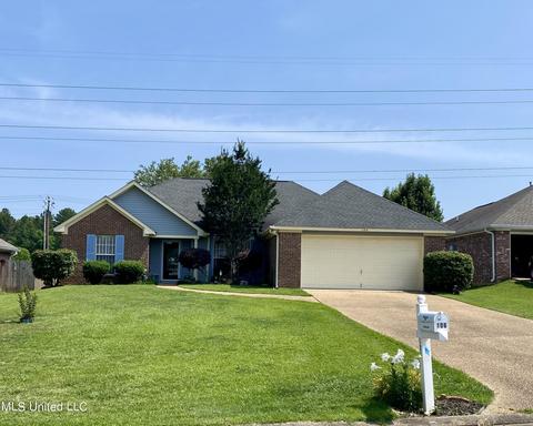 106 River Pointe Pl, Pearl, MS 39208