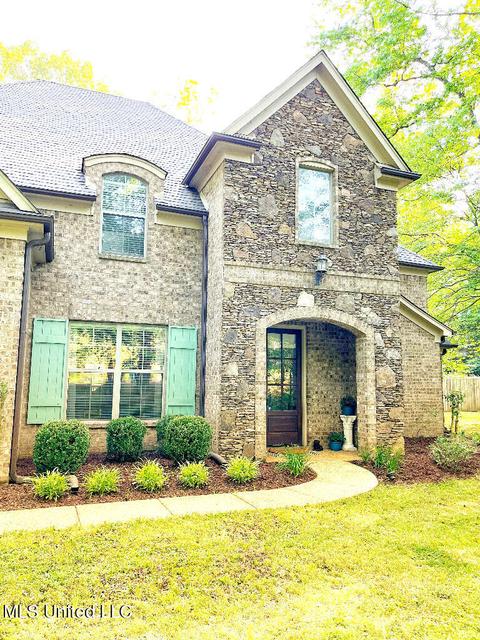 6035 Spring Hill Dr, Olive Branch, MS 38654 photo 4