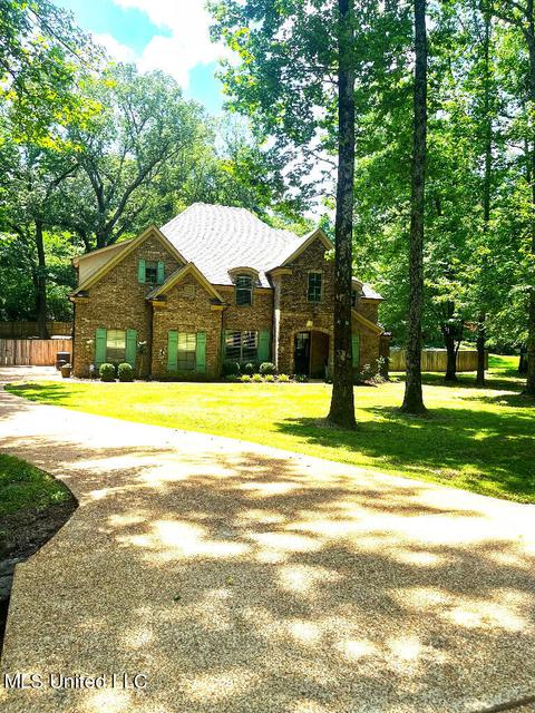 6035 Spring Hill Dr, Olive Branch, MS 38654 photo 2