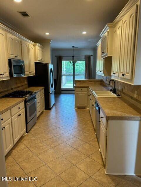 111 Trailbridge Bnd, Canton, MS 39046 photo 9