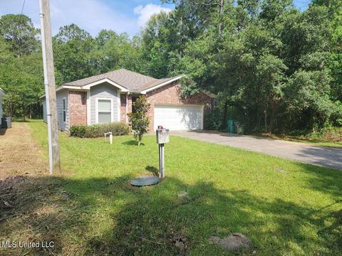 7309 Bayside Dr, Bay Saint Louis, MS 39520