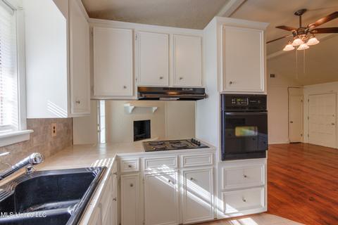 997 Madison Ave, Madison, MS 39110 photo 4