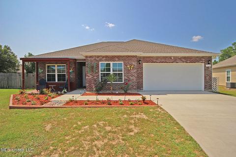 14295 Christina Michelle Ct, Gulfport, MS 39503