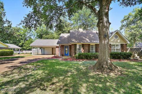 1230 Michael St, Flowood, MS 39232
