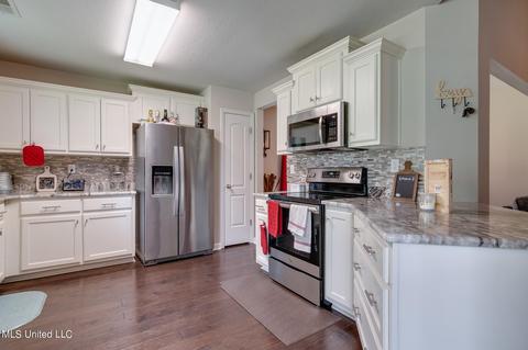409 Robin Cv, Senatobia, MS 38668 photo 9