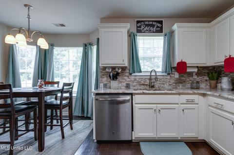 409 Robin Cv, Senatobia, MS 38668 photo 12