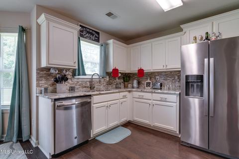 409 Robin Cv, Senatobia, MS 38668 photo 11