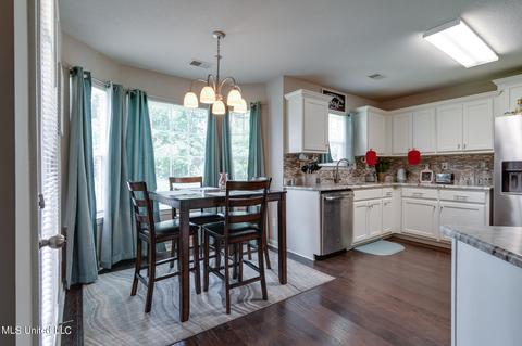 409 Robin Cv, Senatobia, MS 38668 photo 14