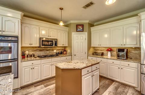 209 Jasmine Dr, Jackson, MS 39212 photo 38