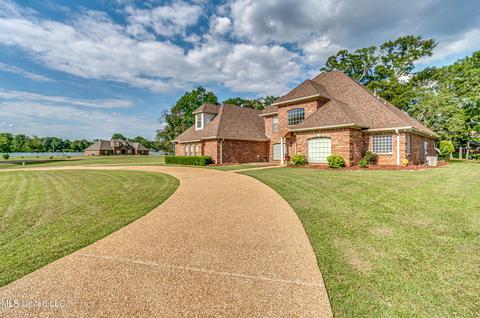 209 Jasmine Dr, Jackson, MS 39212 photo 3