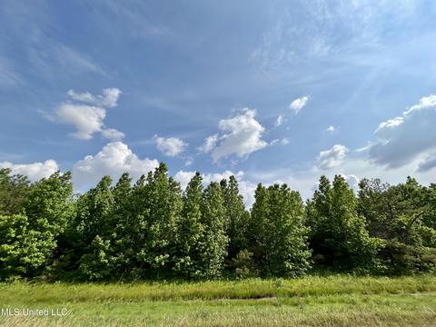 Ms 6 And Locke Station, Batesville, MS 38606