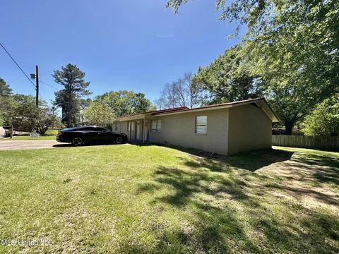 504 SE 9th Ave, Magee, MS 39111 photo 3