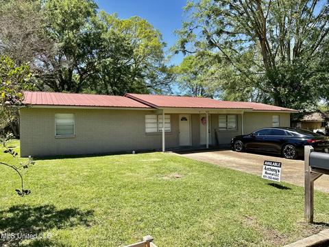 504 SE 9th Ave, Magee, MS 39111 photo 2