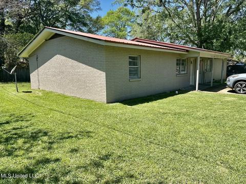 504 SE 9th Ave, Magee, MS 39111 photo 4