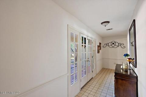 1711 Plantation Blvd, Jackson, MS 39211 photo 4