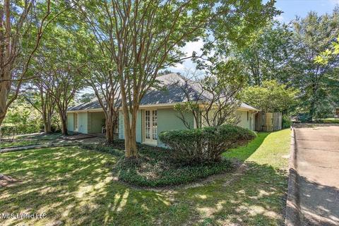 1711 Plantation Blvd, Jackson, MS 39211 photo 2