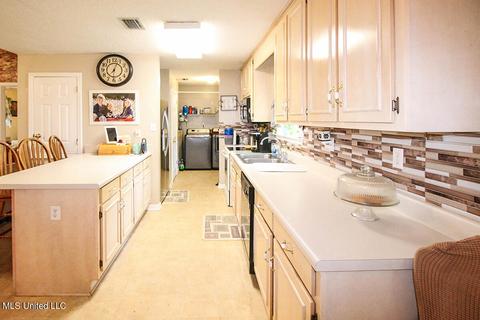 106 Timberidge Rd, Lucedale, MS 39452 photo 12