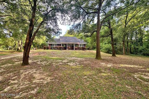 106 Timberidge Rd, Lucedale, MS 39452 photo 2