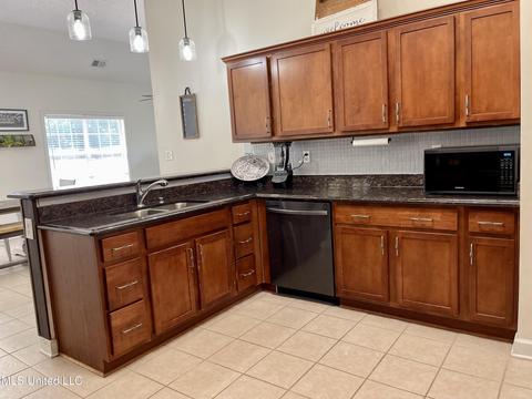 7300 Thomas Dr, Olive Branch, MS 38654 photo 15