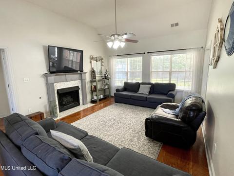 7300 Thomas Dr, Olive Branch, MS 38654 photo 6