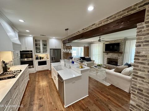 100 Pine Ridge Dr, Canton, MS 39046 photo 4