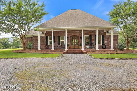 11657 Springridge Rd, Terry, MS 39170