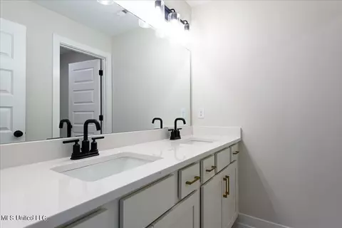 6745 Sunrise Loop W, Olive Branch, MS 38654 photo 19