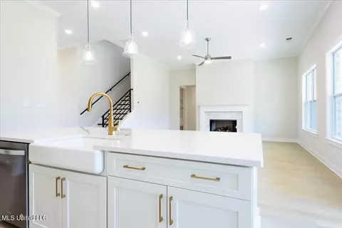 6745 Sunrise Loop W, Olive Branch, MS 38654 photo 8