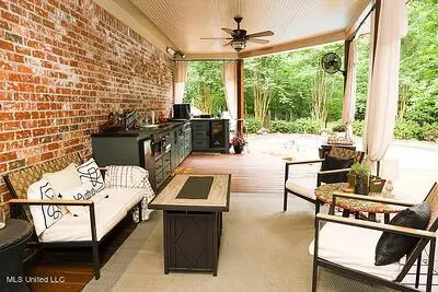 Exterior - 118 Oakridge Trl, Flowood, MS 39232 photo 8 of 15