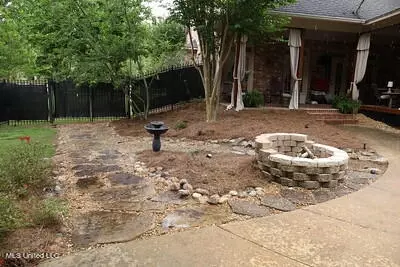 Exterior - 118 Oakridge Trl, Flowood, MS 39232 photo 10 of 15