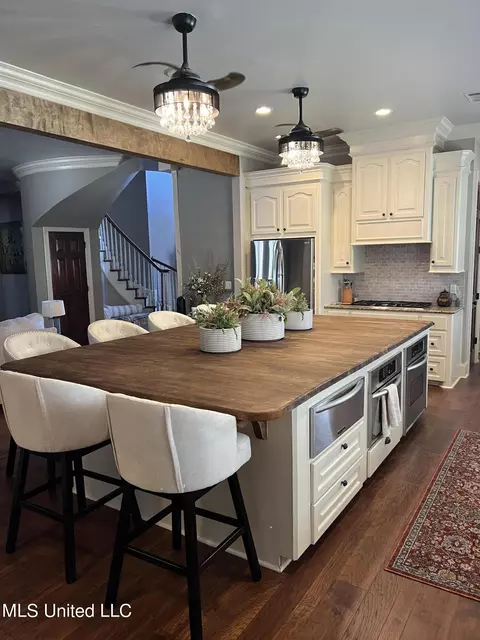 Kitchen - 118 Oakridge Trl, Flowood, MS 39232 photo 6 of 11
