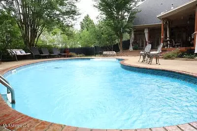 Exterior - 118 Oakridge Trl, Flowood, MS 39232 photo 9 of 15