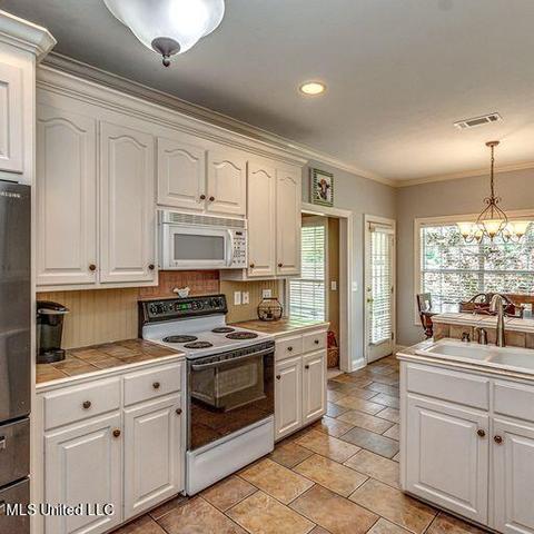 103 Avery Frst, Canton, MS 39046 photo 15