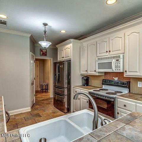 103 Avery Frst, Canton, MS 39046 photo 13