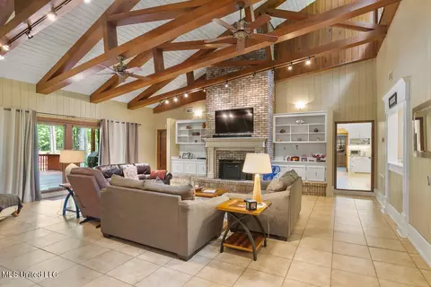 3176 Kimbell Rd, Terry, MS 39170