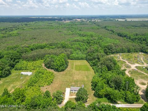 321 Mcclyde Rd, Como, MS 38619 photo 4