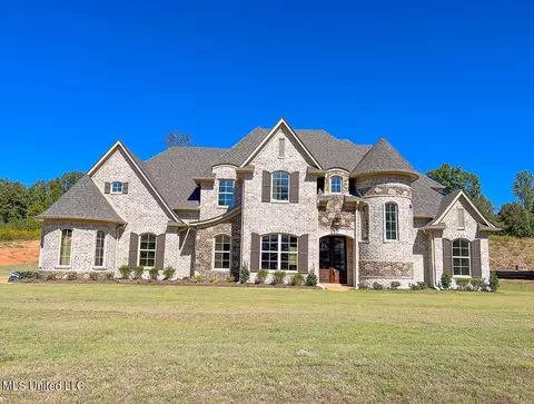 484 Poplar Ln, Red Banks, MS 38661