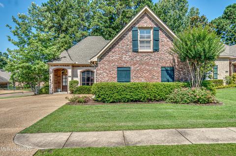 729 Orleans Cir, Ridgeland, MS 39157