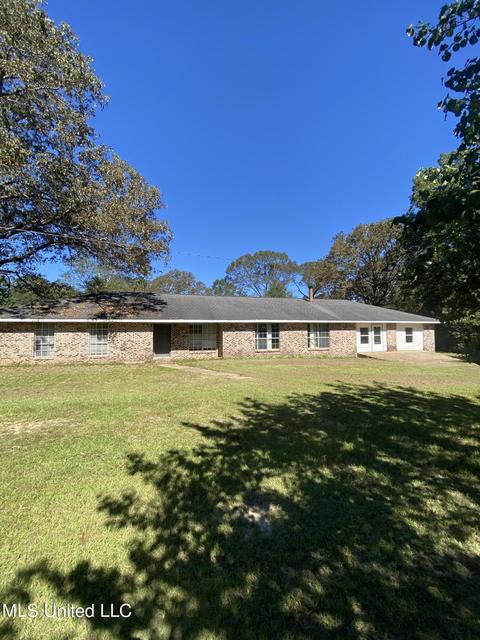 35 Will Lee Rd, Lumberton, MS 39455 photo 1