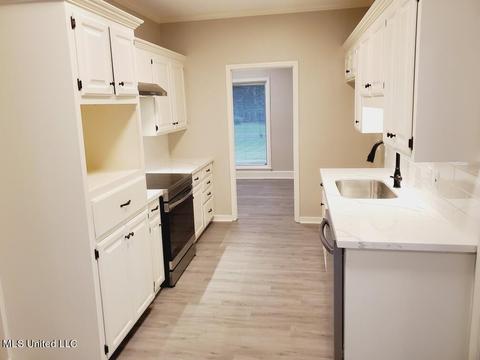 746 S Kathy Cir, Canton, MS 39046 photo 8