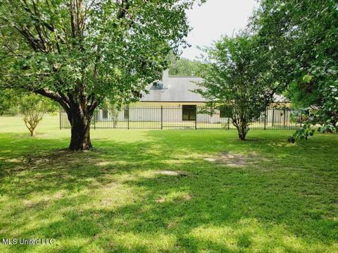 746 S Kathy Cir, Canton, MS 39046 photo 6