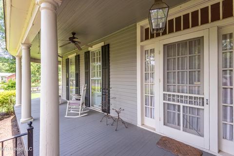 204 East St, Como, MS 38619 photo 9